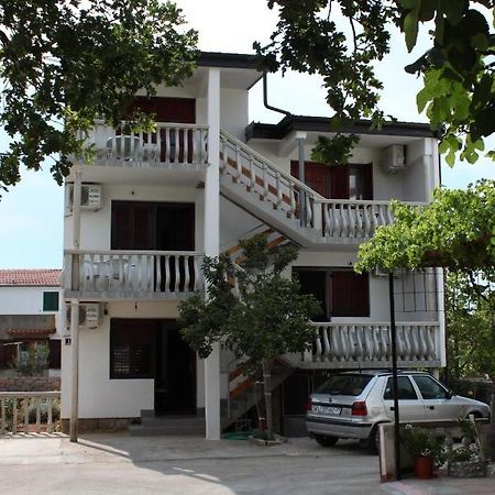 Apartments With A Parking Space Starigrad, Paklenica - 6618 Kültér fotó