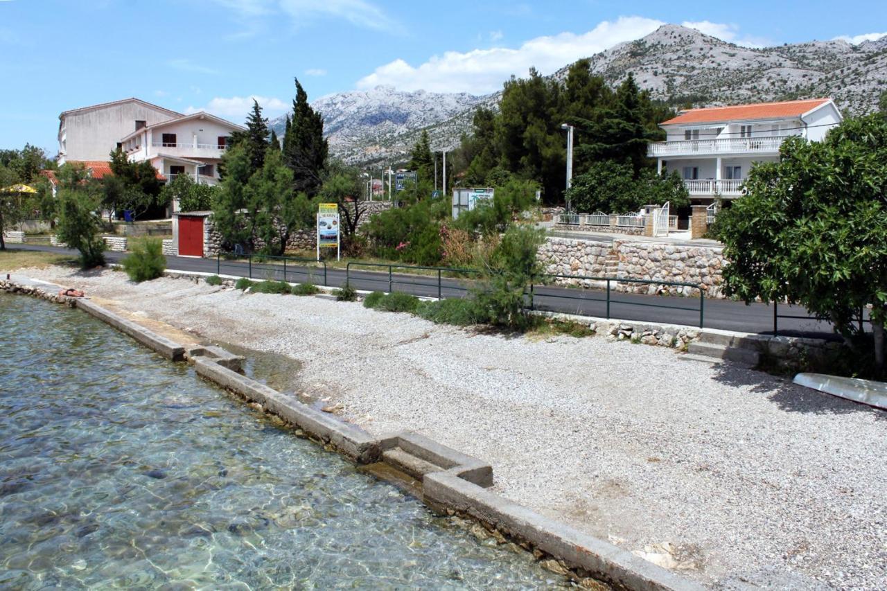 Apartments With A Parking Space Starigrad, Paklenica - 6618 Kültér fotó