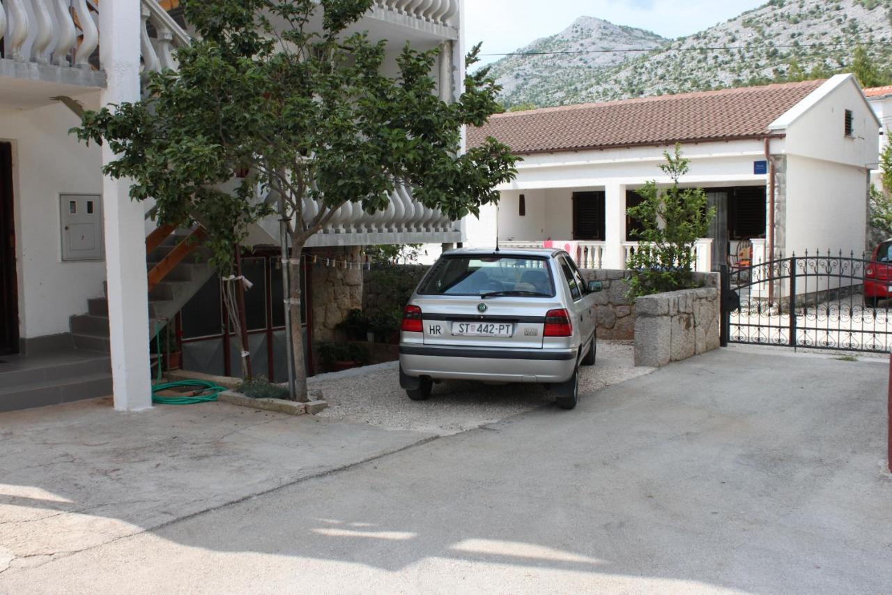 Apartments With A Parking Space Starigrad, Paklenica - 6618 Kültér fotó
